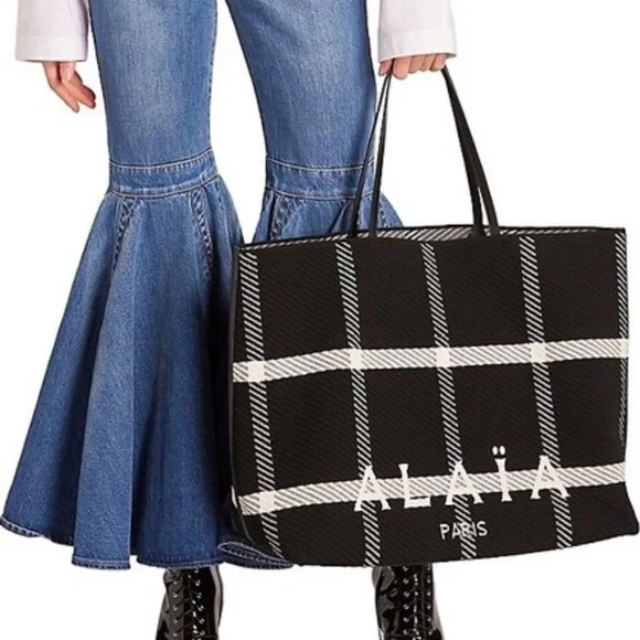Alaïa Large Checked Logo Tote - Picture 4 of 9
